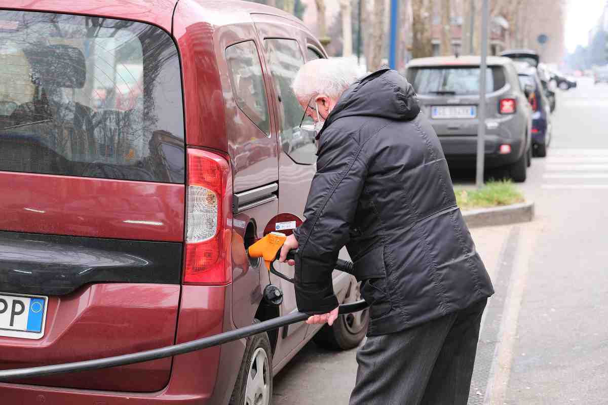 Rifornimento carburante