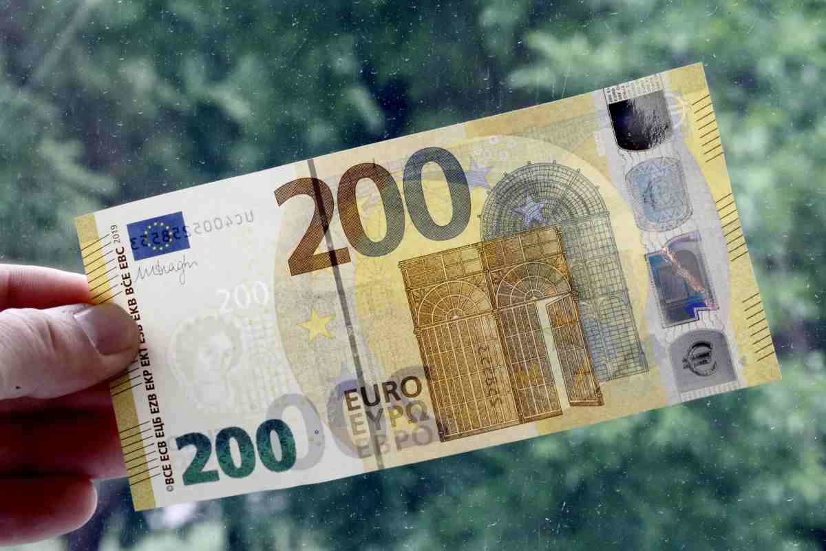 bonus 200 euro e 150 tornano contro il caro prezzi