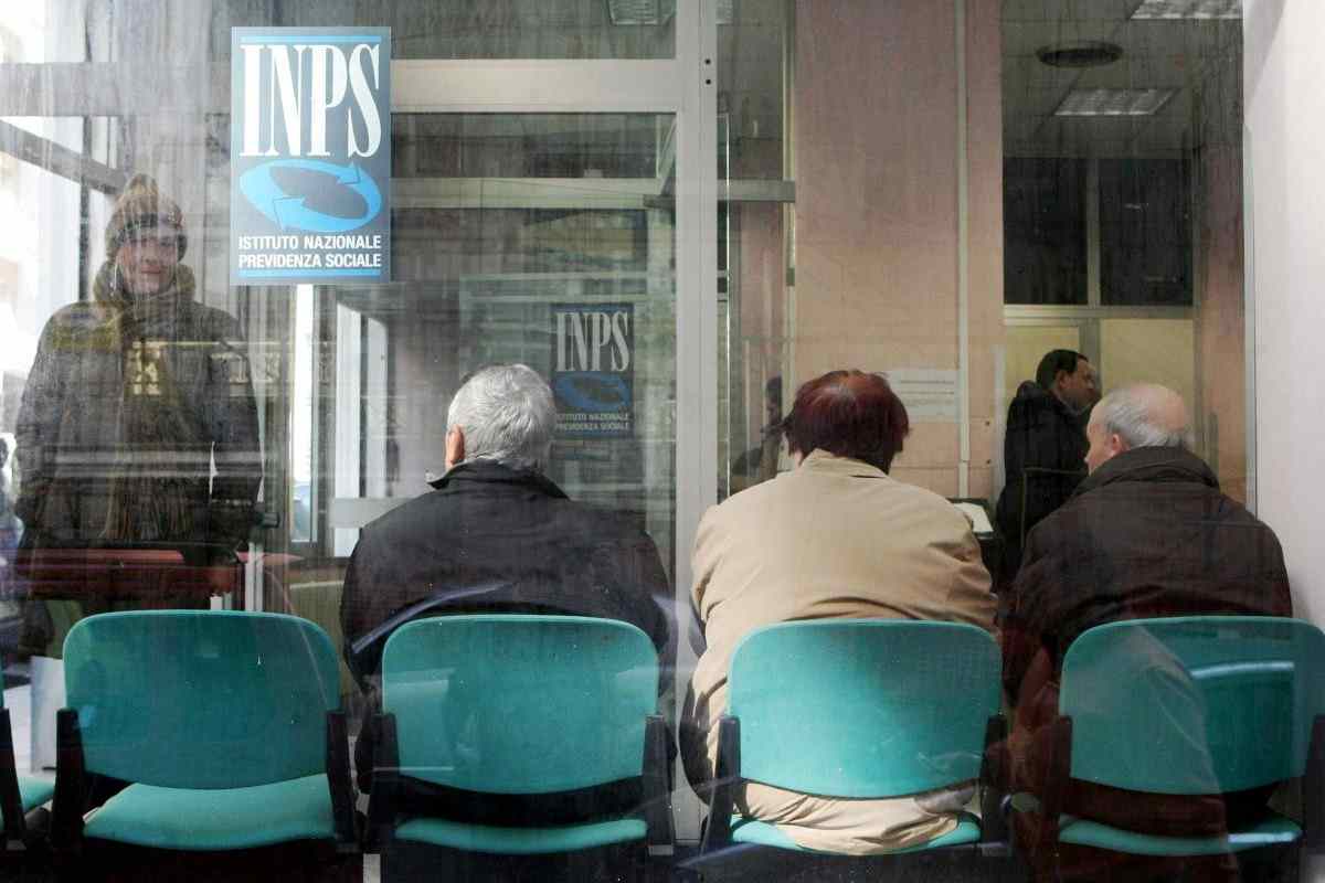 inps sospende pensioni obbligo dichiarazione reddituale entro 28 febbraio