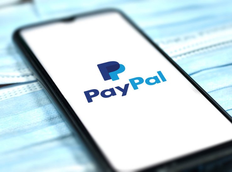 PayPal, in pericolo i dati degli utenti: gli hacker hanno sottratto i codici delle carte